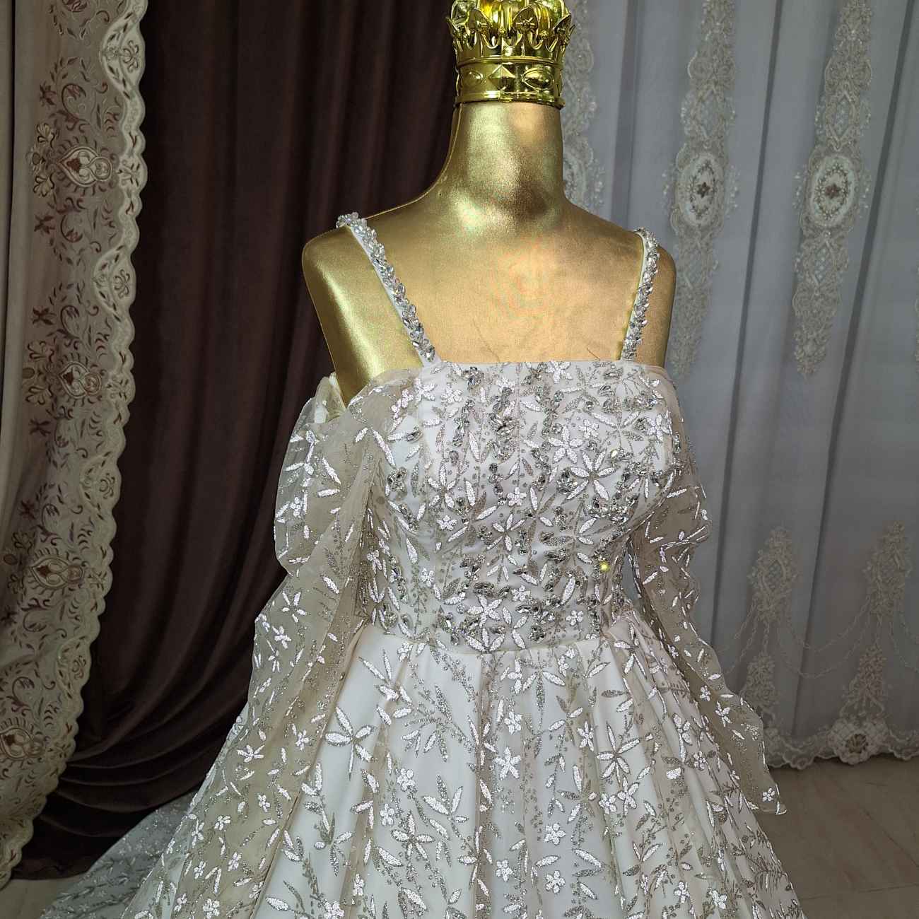 Wedding Dress – Starry Night Model, Elegance and Modern Style