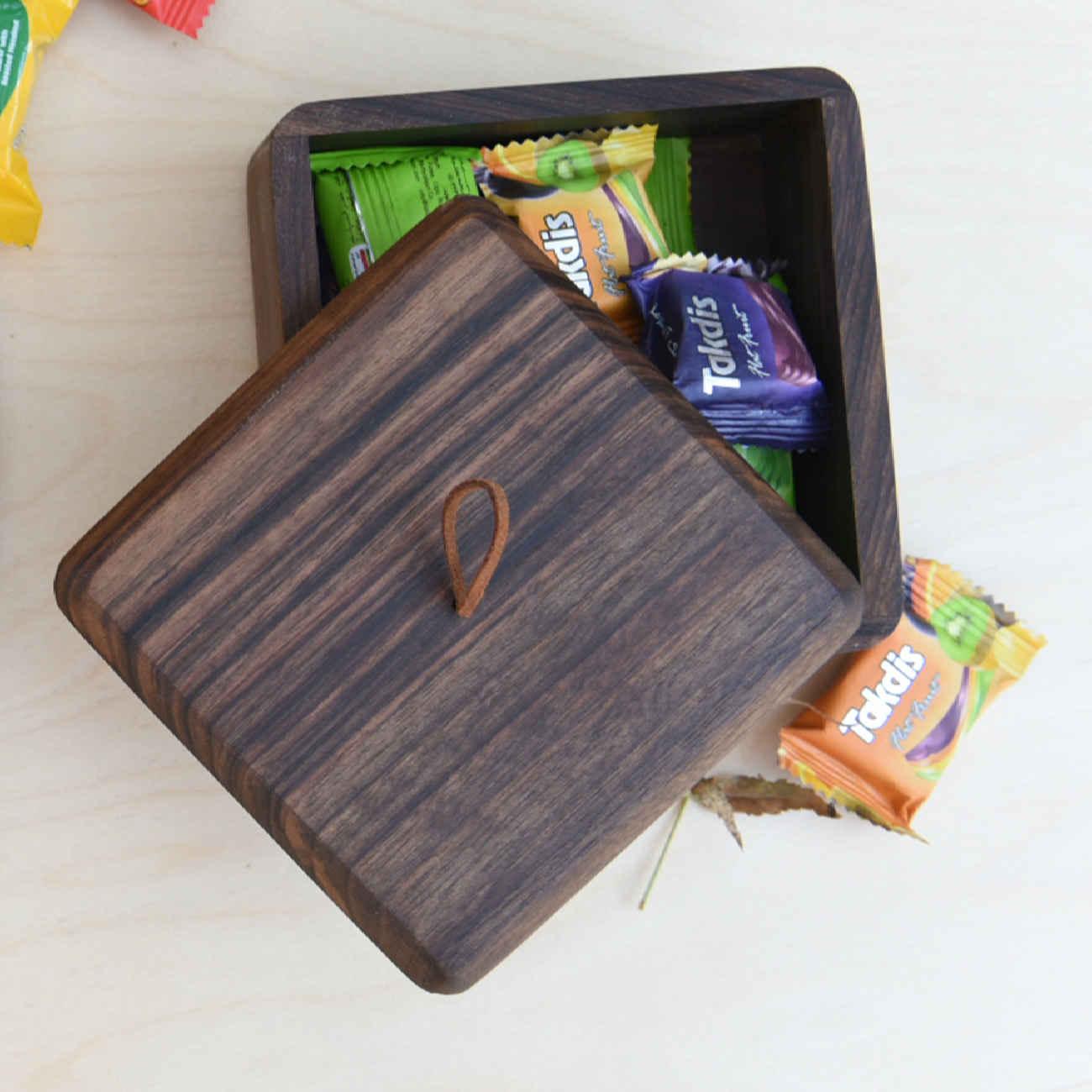 Wooden Candy Bowl – The Perfect Blend of Style and Nature