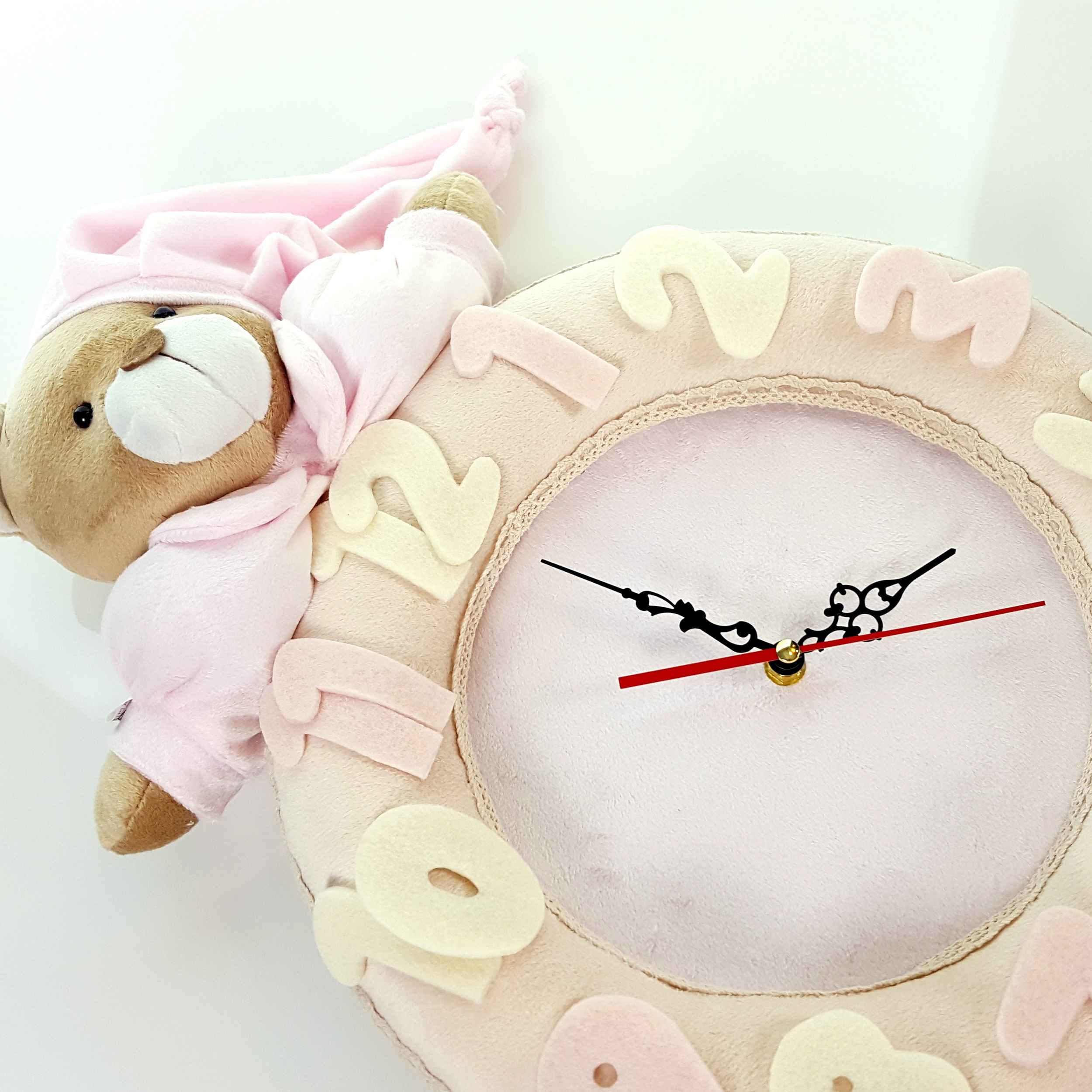 Wooden Nursery Wall Clock – Perfect for Children’s Room with Bear Design