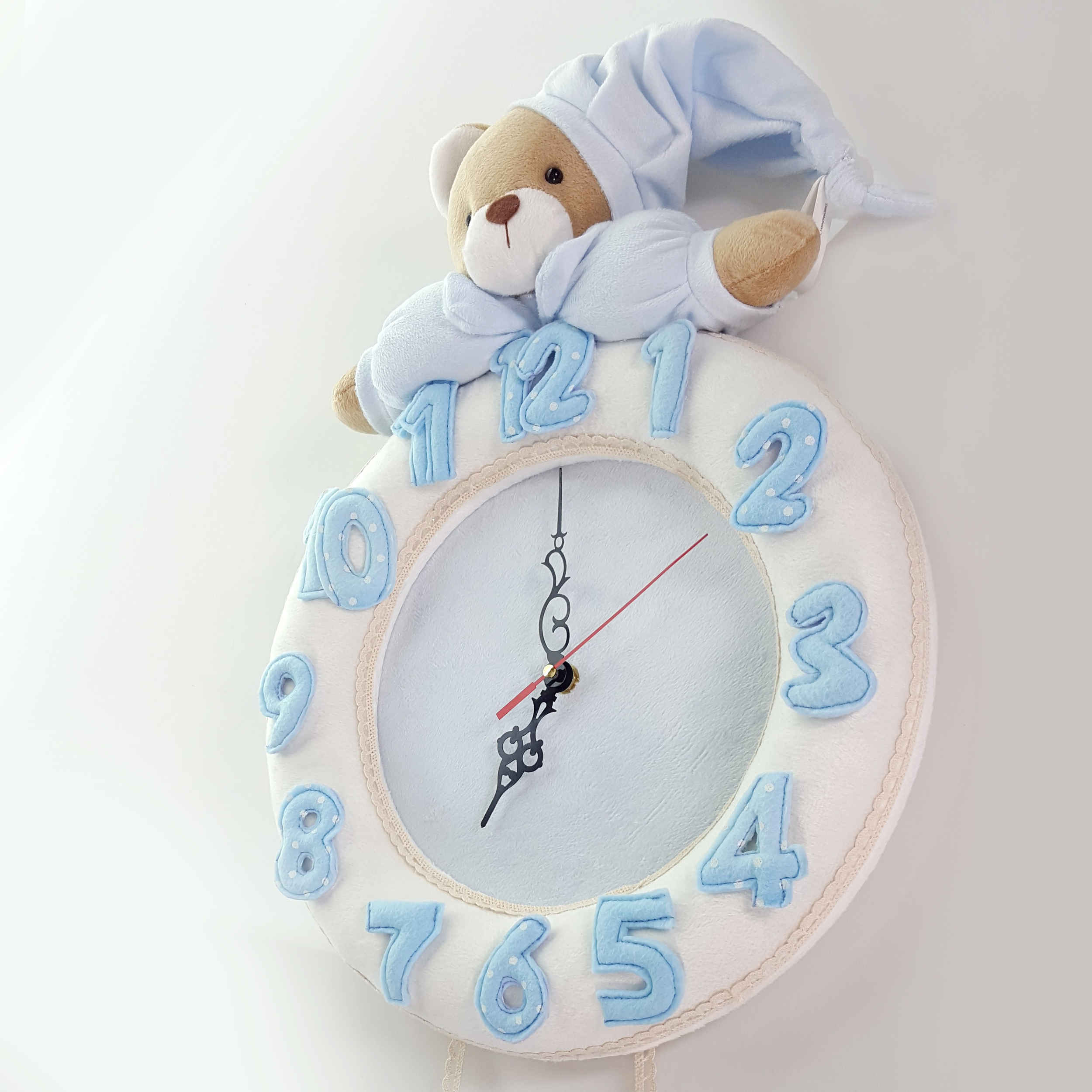 Wooden Nursery Wall Clock – Perfect for Children’s Room with Bear Design in Blue