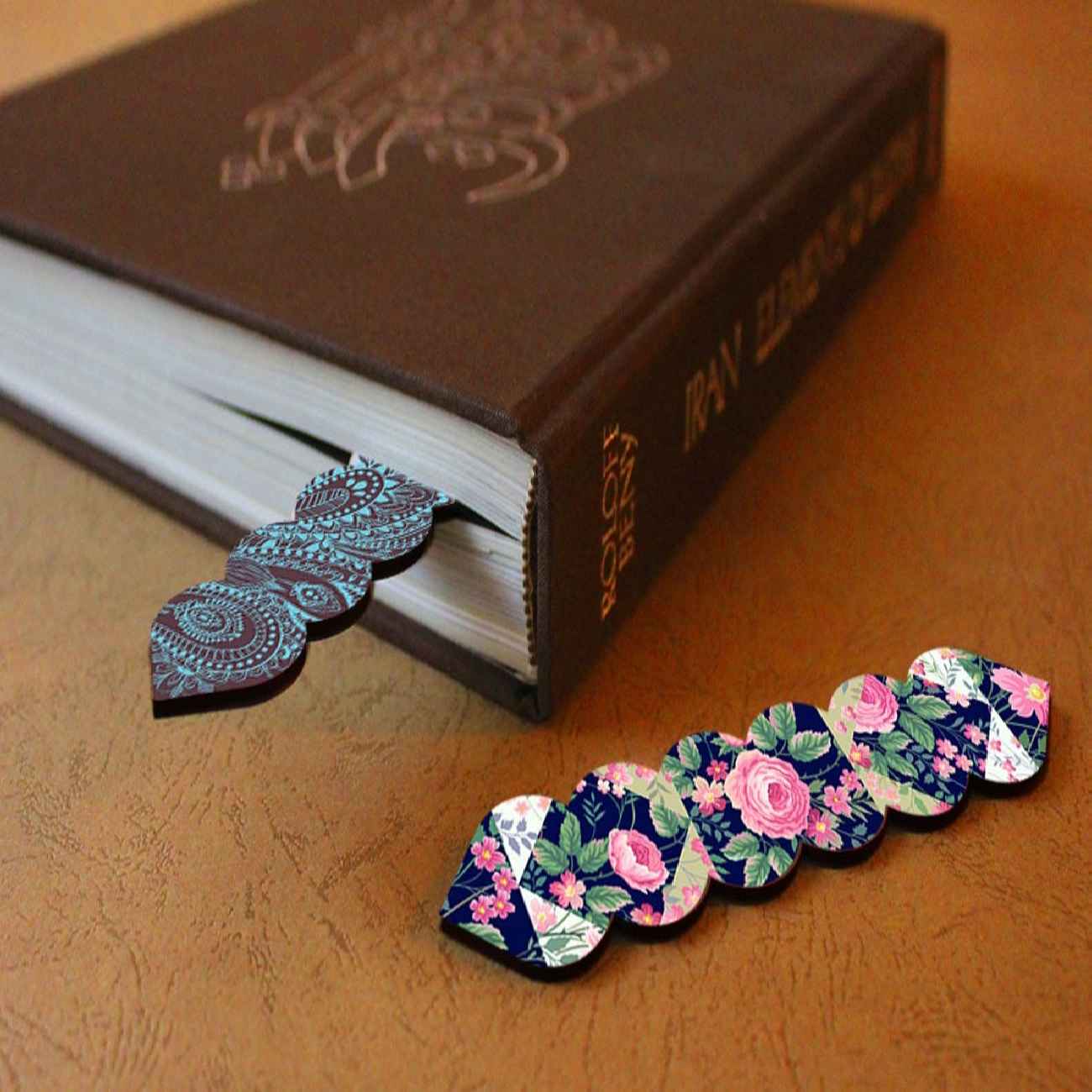 Artistic Persian Inspired Wooden Bookmark with Floral & Paisley Design