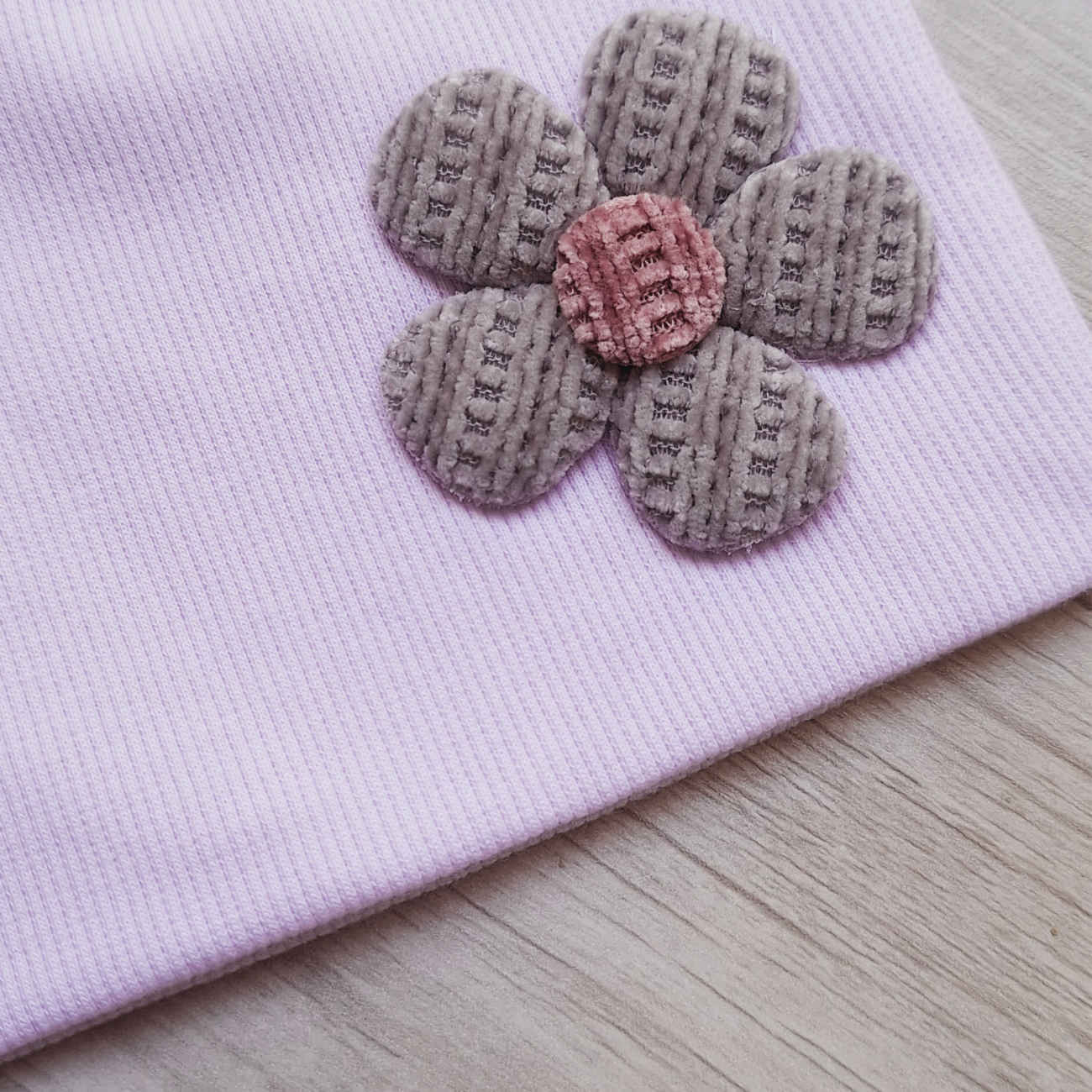 Charming Baby Hat – That Combine Warmth & Style | Floral (0 to 12 Months)