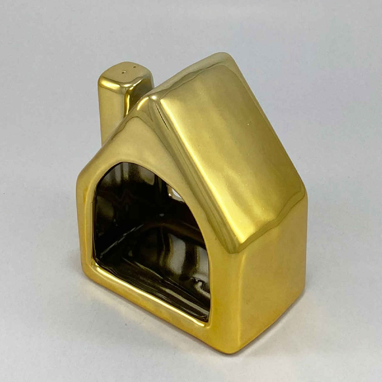 Decorative Ceramic Candle Holder with Cottage Design in Gold