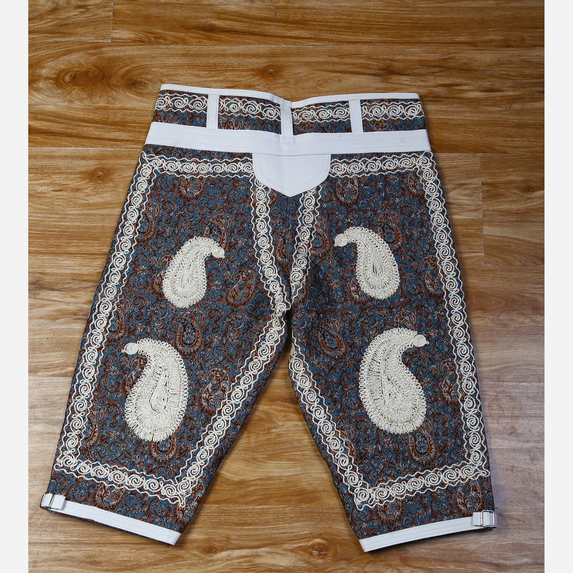 Traditional Persian Zoorkhaneh Athletic with Paisley Design