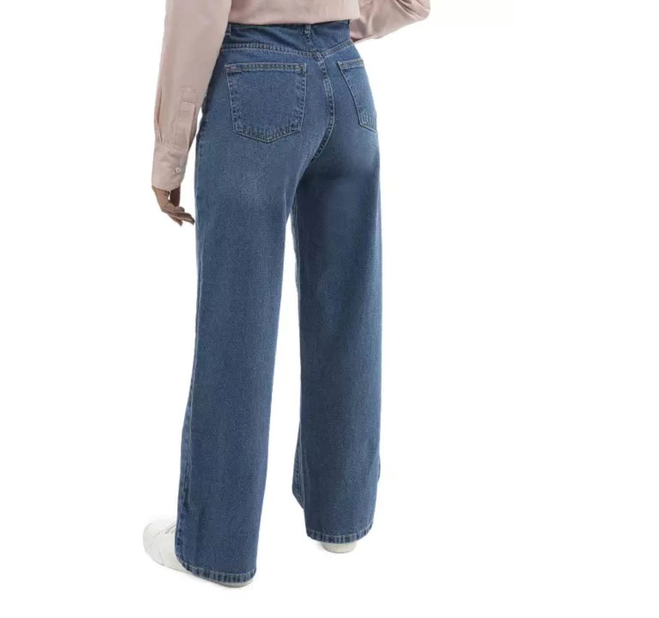 Ultimate Comfort: Loose Fit Jeans for a Relaxed, Stylish Look