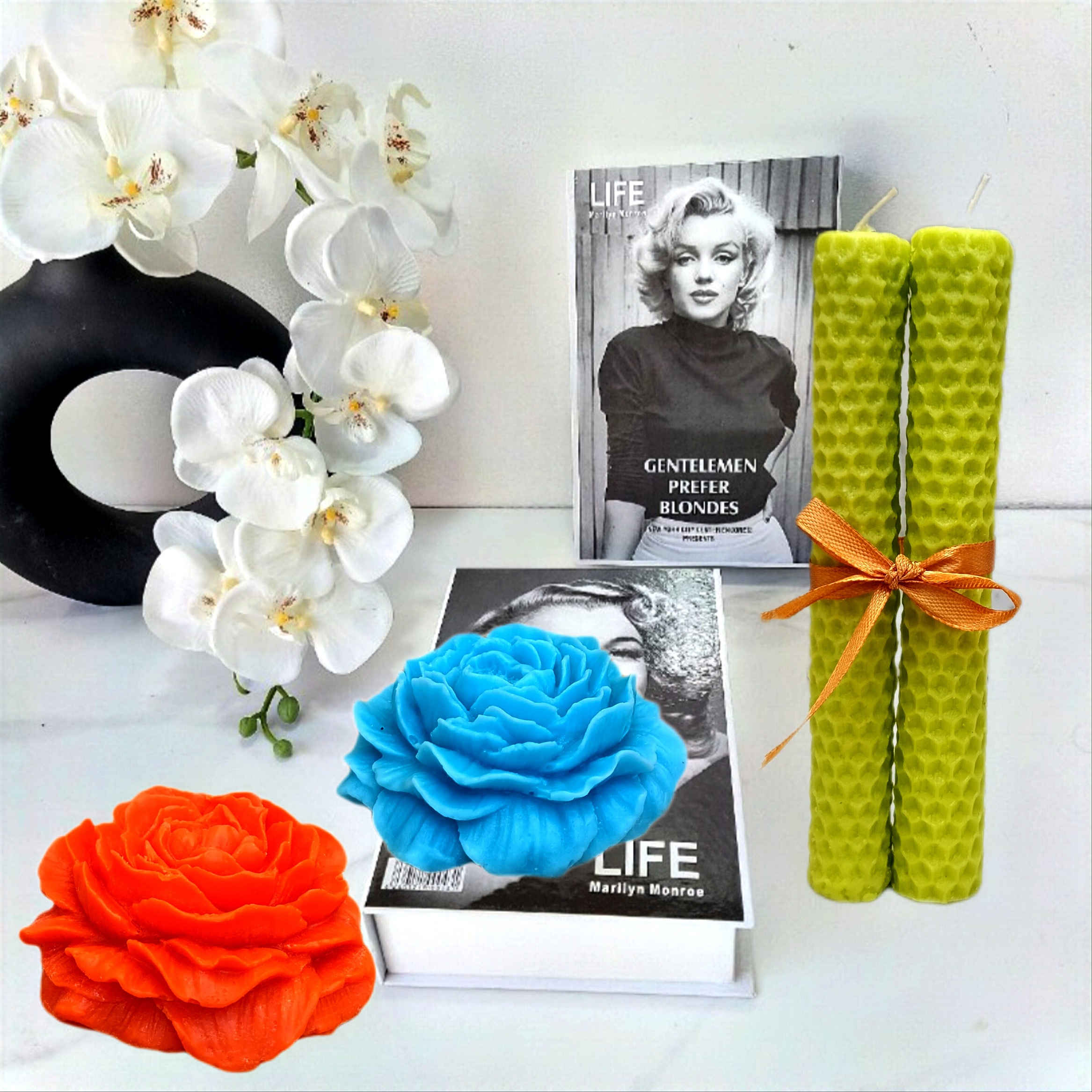 Beeswax Candle Pillar in Rose Shape – Charming, Set of 4