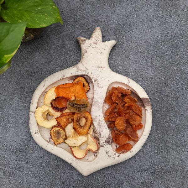 Concrete Tray Pomegranate Design – Elegant Handcrafted Decorative Piece for Home or Office