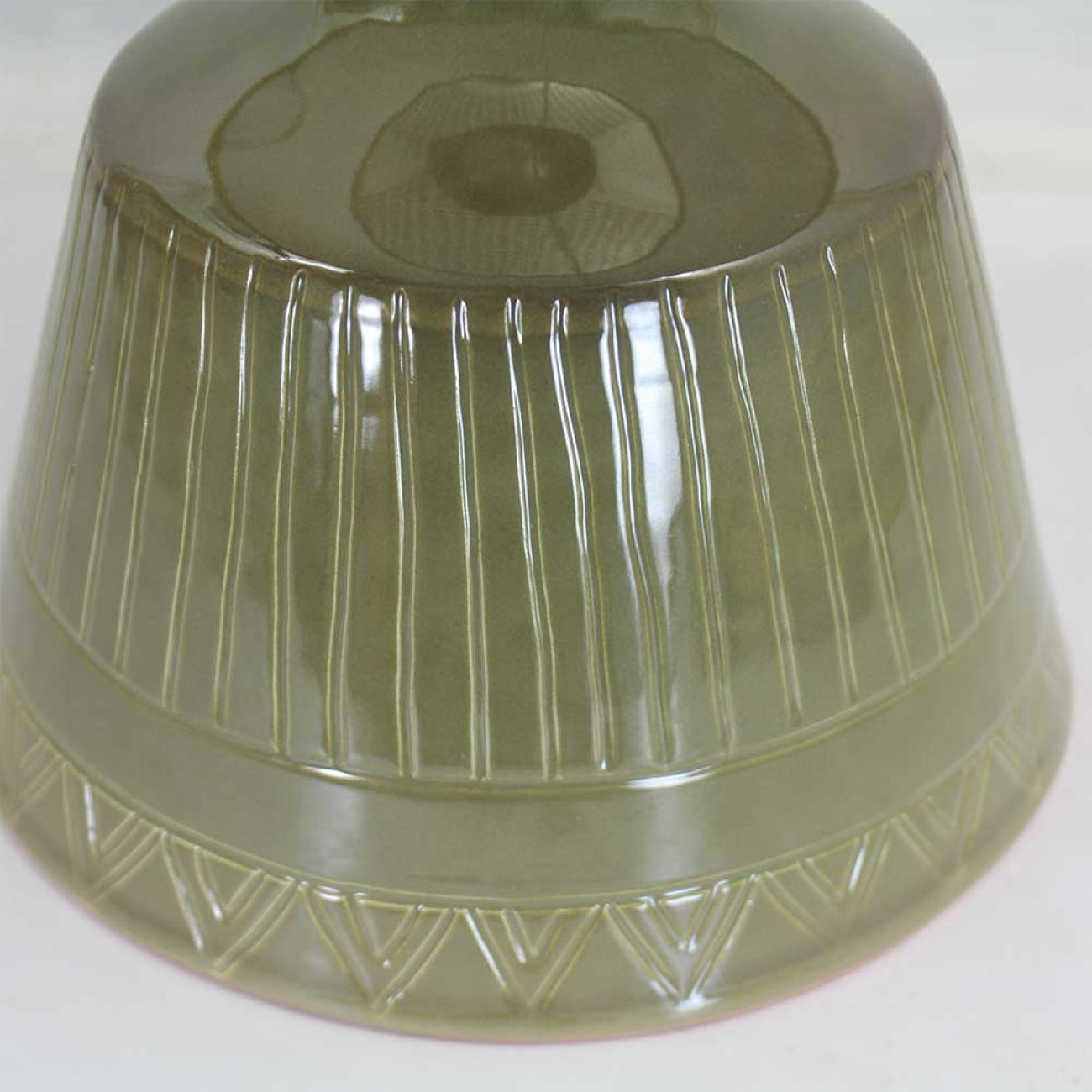 Contemporary Ceramic Table Light – A Perfect Blend of Form and Function