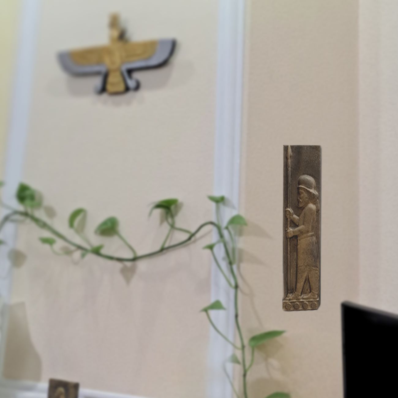 High-Quality Resin Achaemenid Soldier Statues Set Durable, Detailed, and Perfect for Collectors