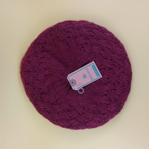 Knitted French Beret Hat – Soft & Stylish in Magenta for Women