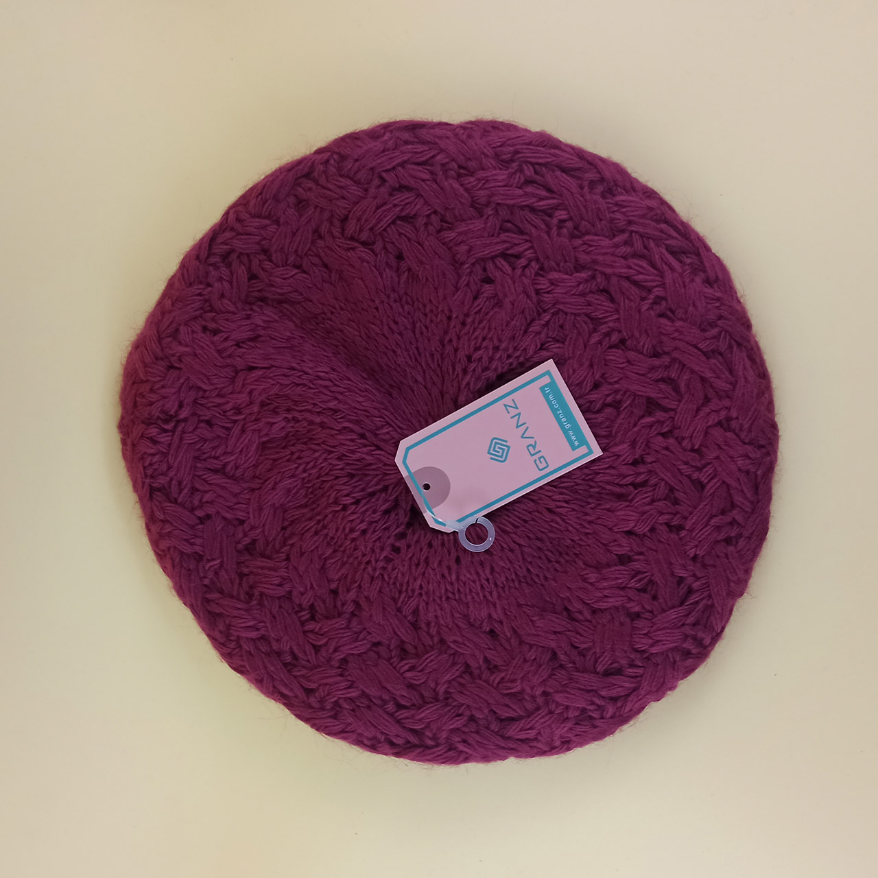 Knitted French Beret Hat – Soft & Stylish in Magenta for Women