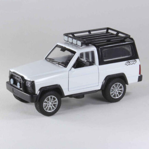 Nissan Patrol 1988 Toy Car Diecast – 4×4 Model Perfect for Collector and Off-Road Fan