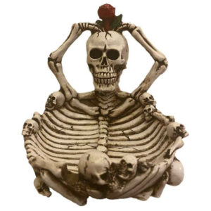 Novelty Ashtray – Functional Piece for Smoking Enthusiasts with Skeleton Design