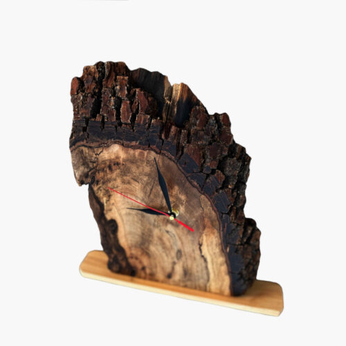 Rustic Wooden Wall Clock – Handcrafted Elegance with Style and Functionality