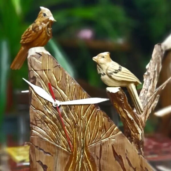 Wooden Desk Clock with Handcrafted Bird Sculpture – Unique & Stylish Design