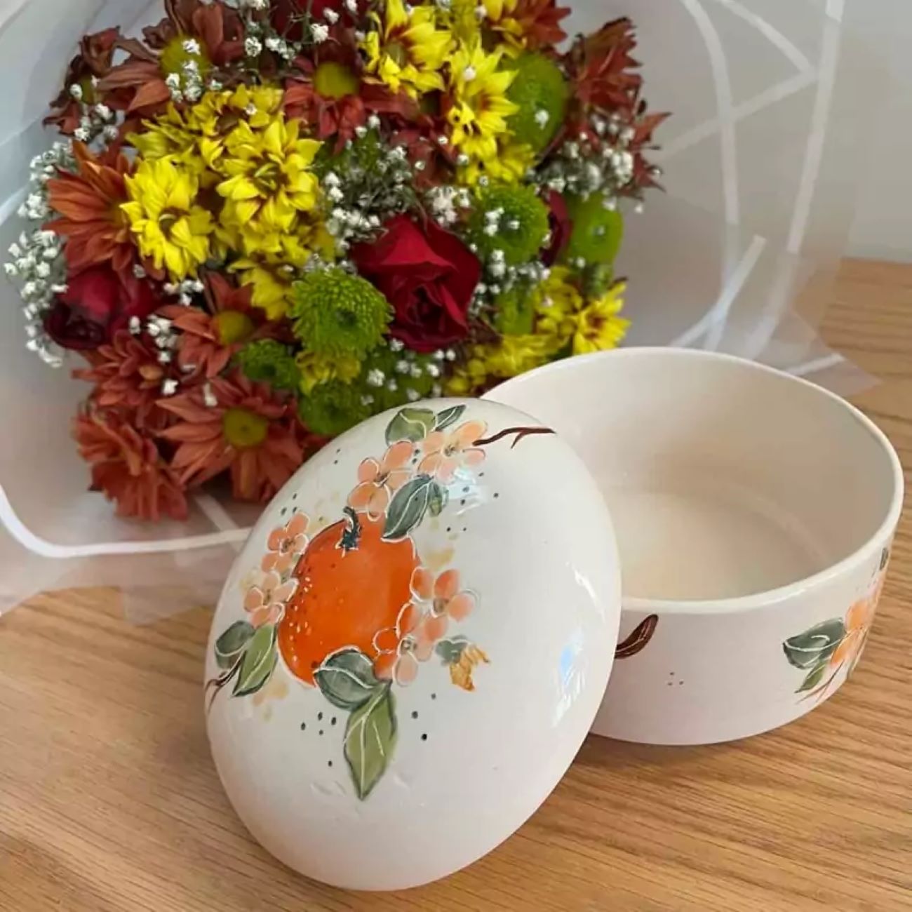 Ceramic Sugar Bowl with Soft Colors and Elegant Floral Design