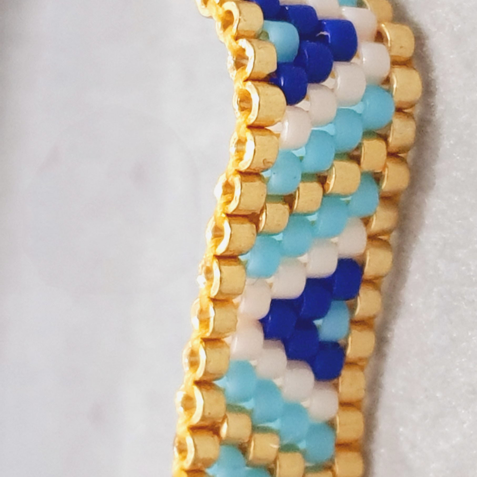 Elegant Geometric Pattern Steel Beaded Bracelet for Women