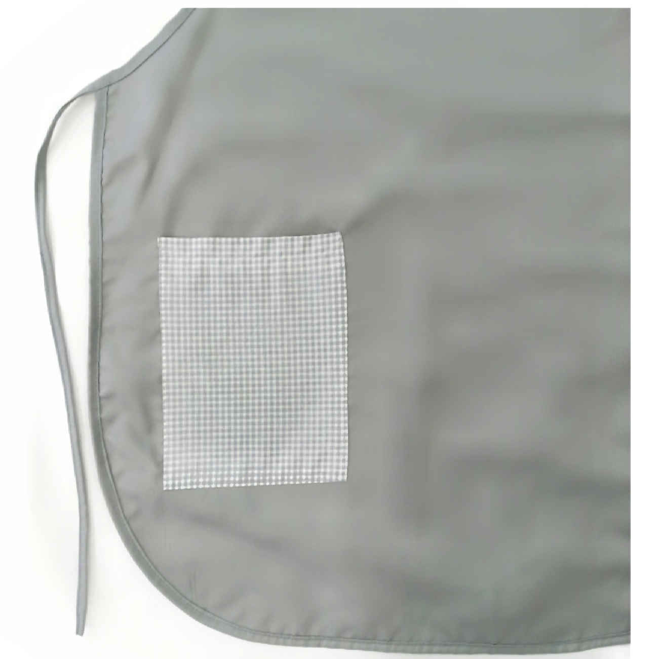 Chef’s Kitchen Apron – with Polka Dot Pocket Design