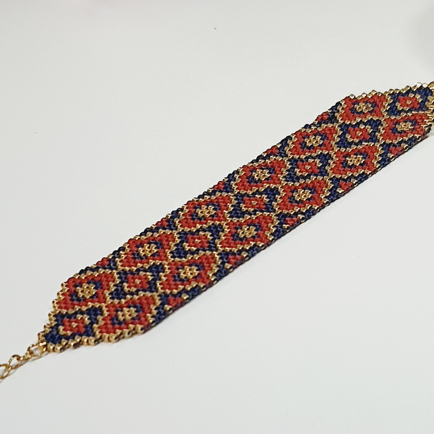 Persian Woven Steel Beaded Bracelet for Women – Geometric Pattern