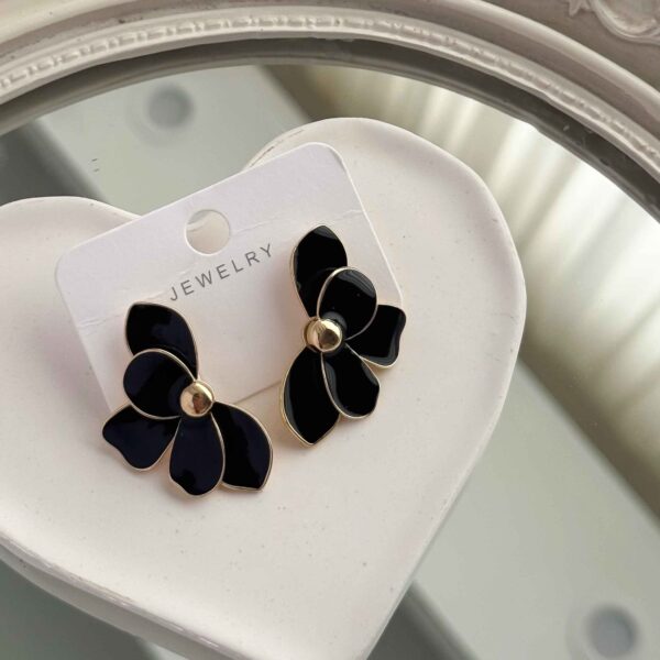 Steel Minakari Petal-Shaped Enamel Earrings – Artistic Floral Jewelry