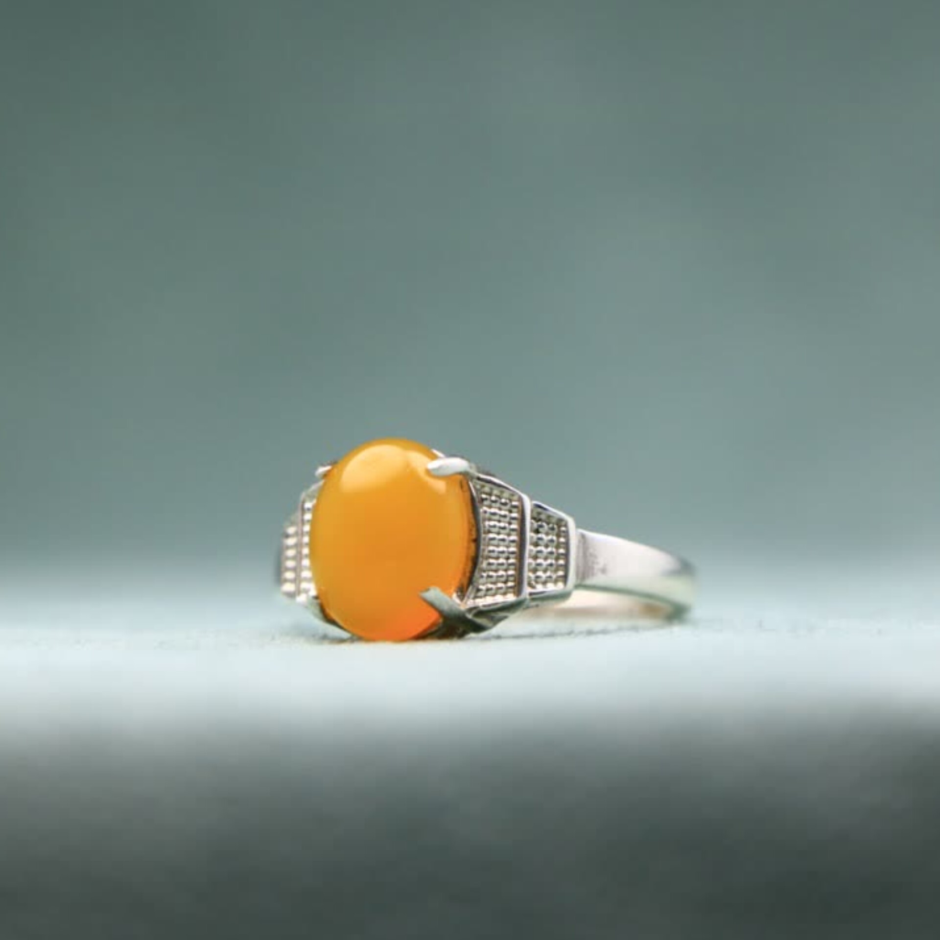 Spiritual Grace – Persian Silver Ring with Sharf al-Shams Script