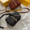 Stylish Leather Crossbody Bag with Chain Strap for Effortless Elegance
