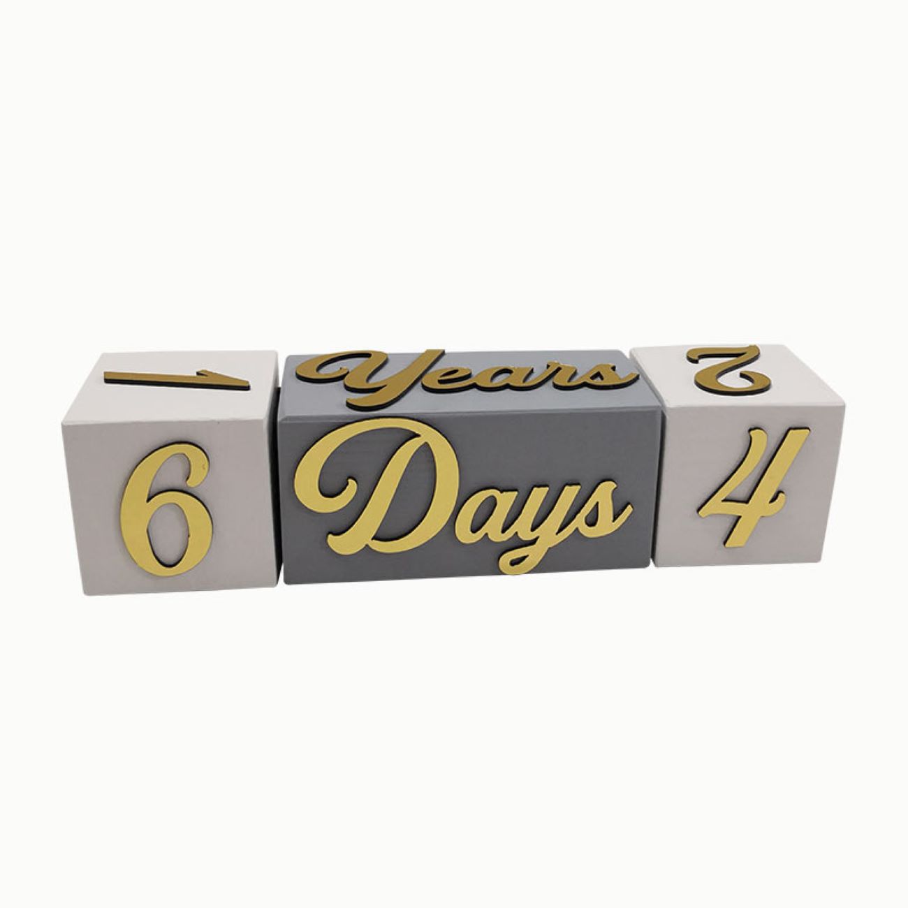Wooden Cube Desk Calendar – Adjustable Date Display