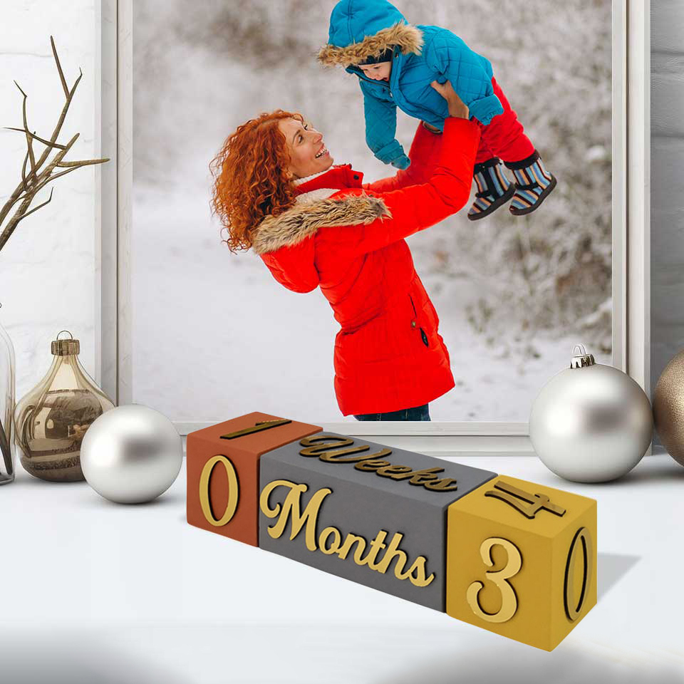 Wooden Cube Desk Calendar – Eco-Friendly and Aesthetic Office Accessory