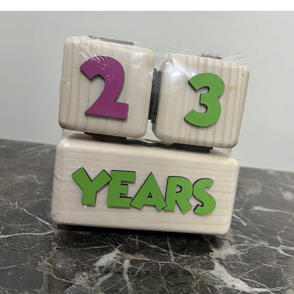 Wooden Cube Desk Calendar – Rustic Desk Accessory