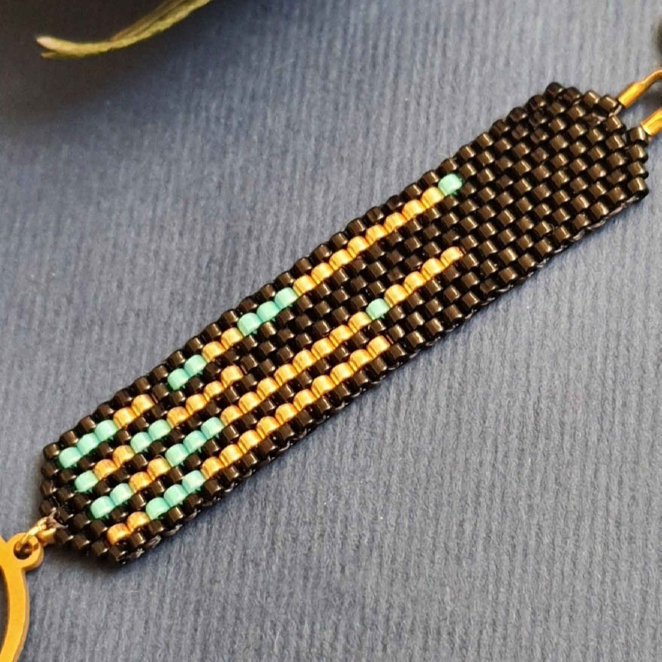 Woven Steel Beaded Bracelet for Women – Deer Pendant Design