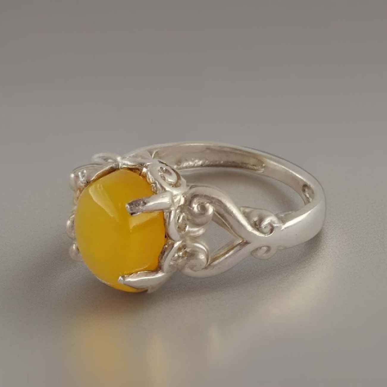 Yellow Agate Sharaf al-Shams Ring in Pure Silver – Four Prong Setting Ring