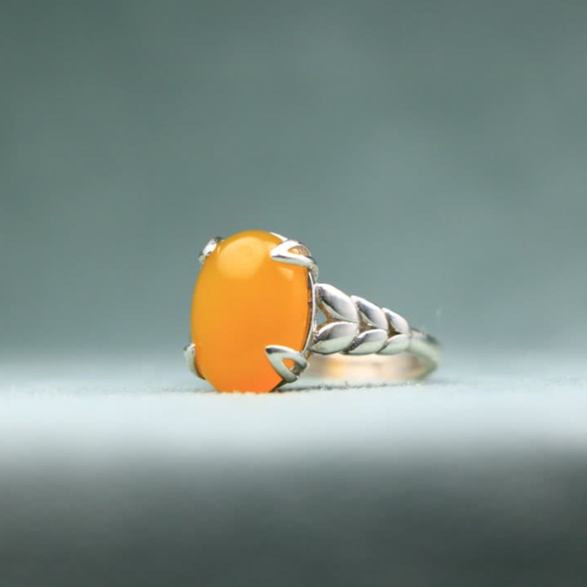 Yellow Agate Sharaf al-Shams Ring in Pure Silver –Wheat Pattern Ring Band