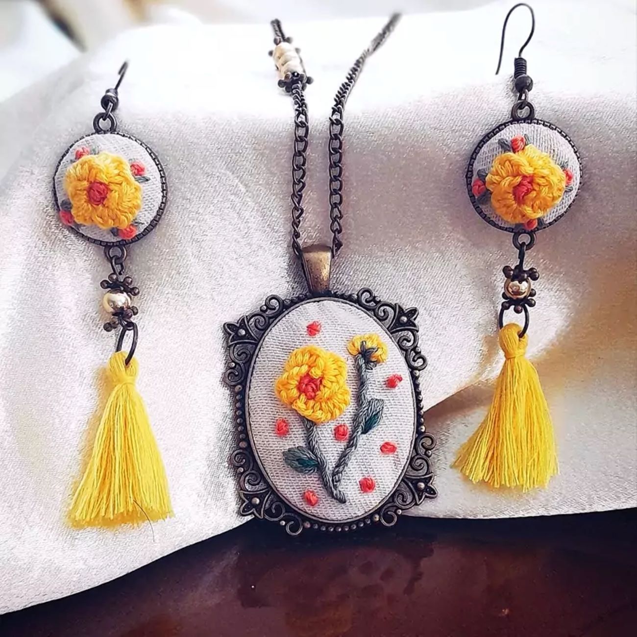 Bohemian-Inspired Embroidered Ring, Earring and Necklace Set