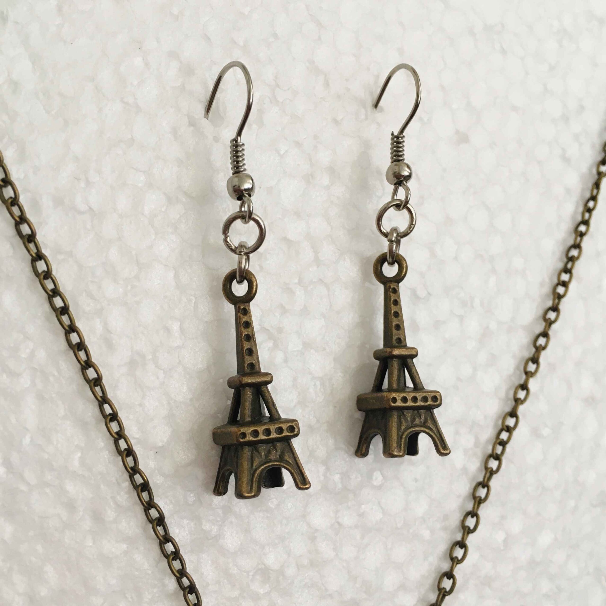 Bronze Jewelry Set Timeless Elegance with Eiffel Tower Design