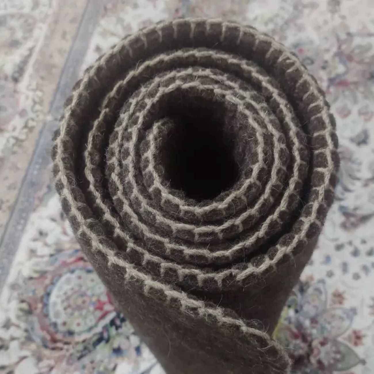 Eco-Friendly Single Size Sheep’s Wool Floor Sleeping Pad for Ultimate Comfort