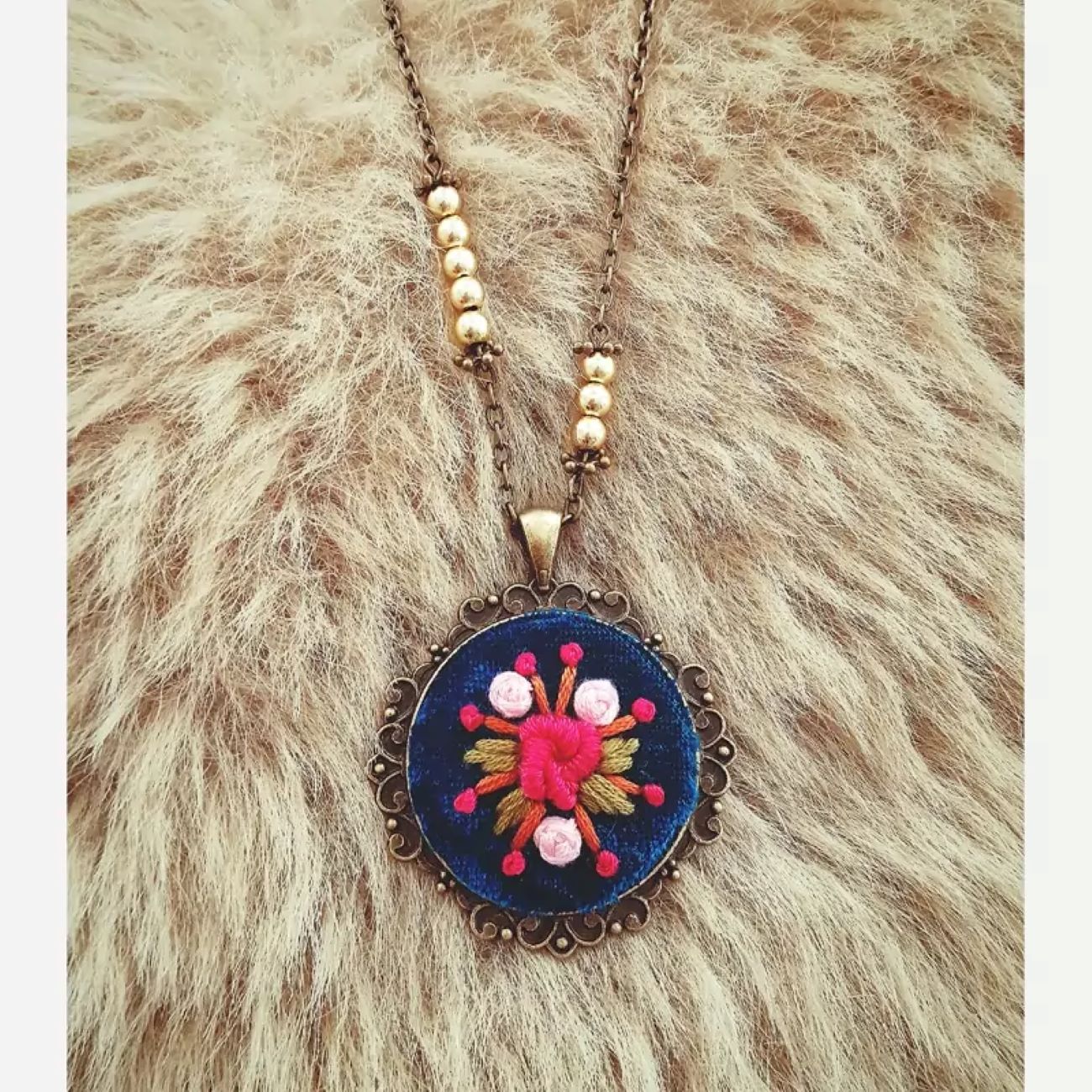 Embroidered Jewelry Set Include pair of Free Hair Clips