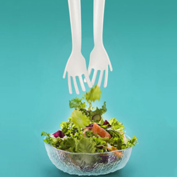 Ergonomic Hand-Shaped Salad Servers for Comfortable and Efficient Use