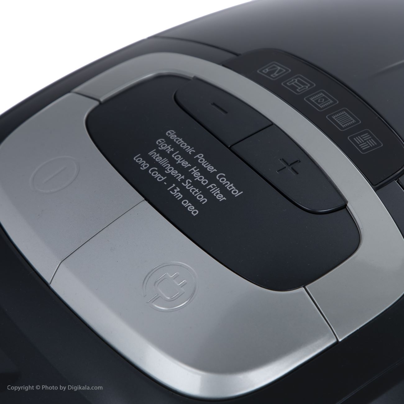 The Naniwa NVC9870 Bagged Vacuum Cleaner, 2200 watt