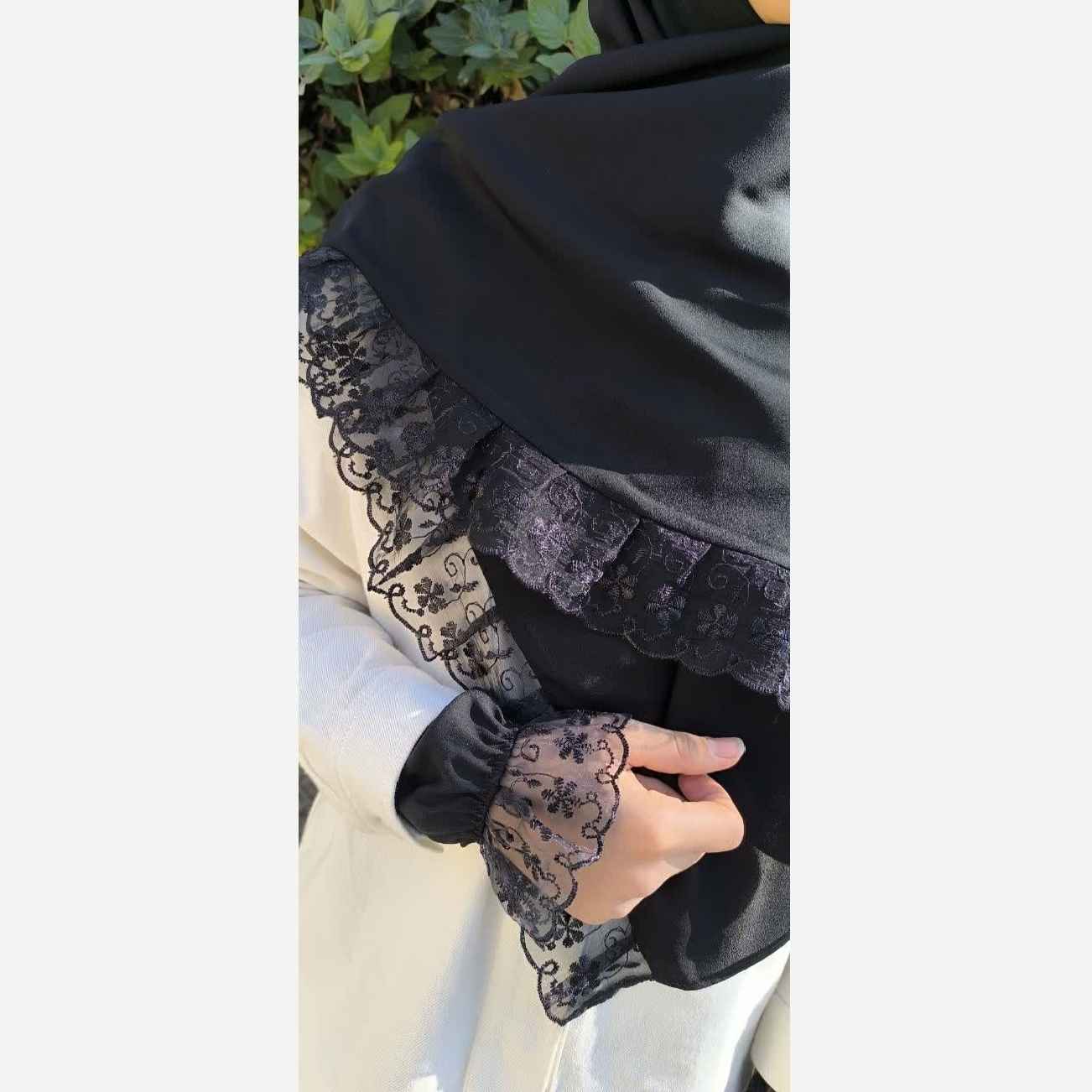 Scarf for Women – Scarf with Arm Cover Trimmed Edges Design