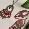 Traditional Necklace and Earring Set with Resine Design