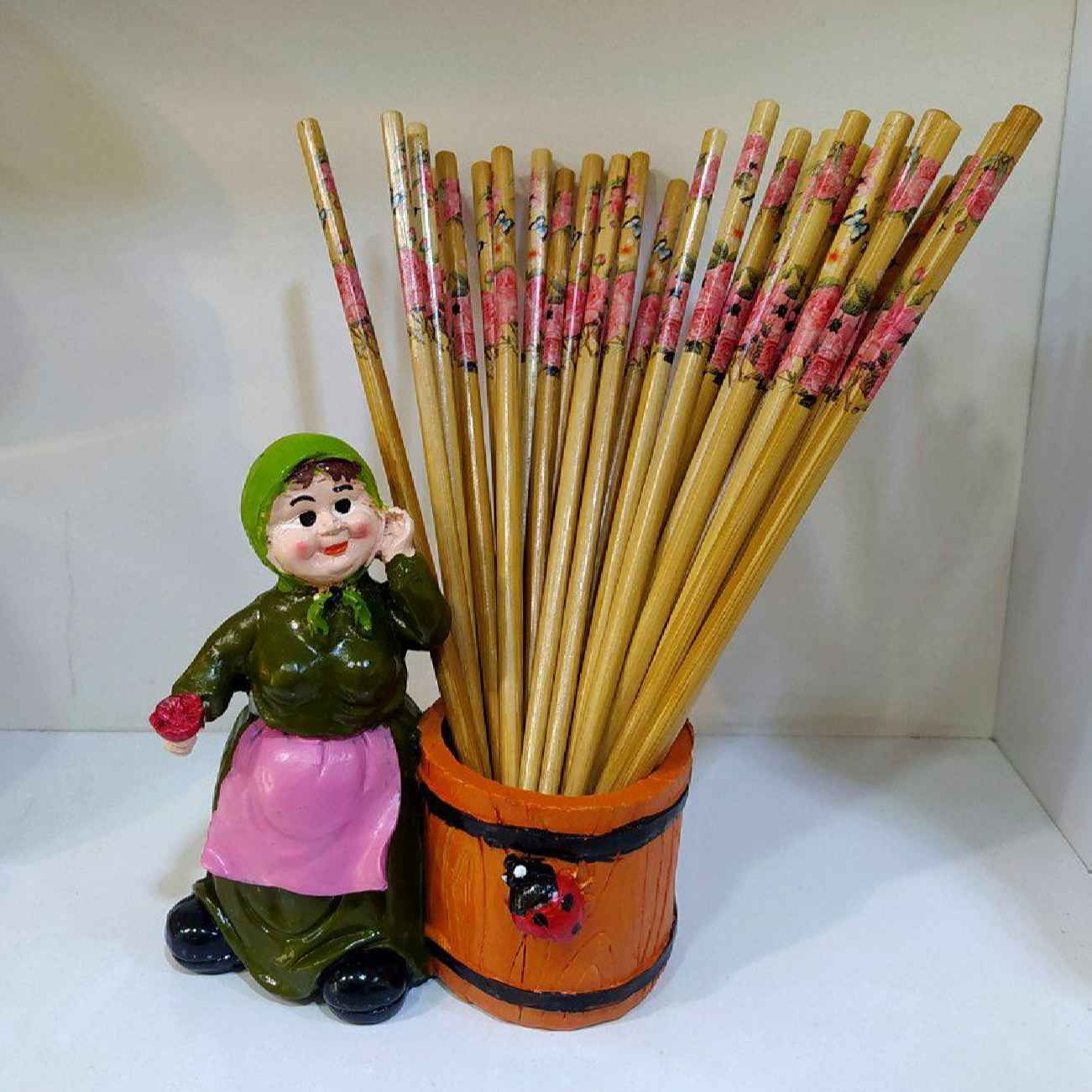 Wooden Chopsticks – Floral Pattern Made of Bamboo (Set of 2)