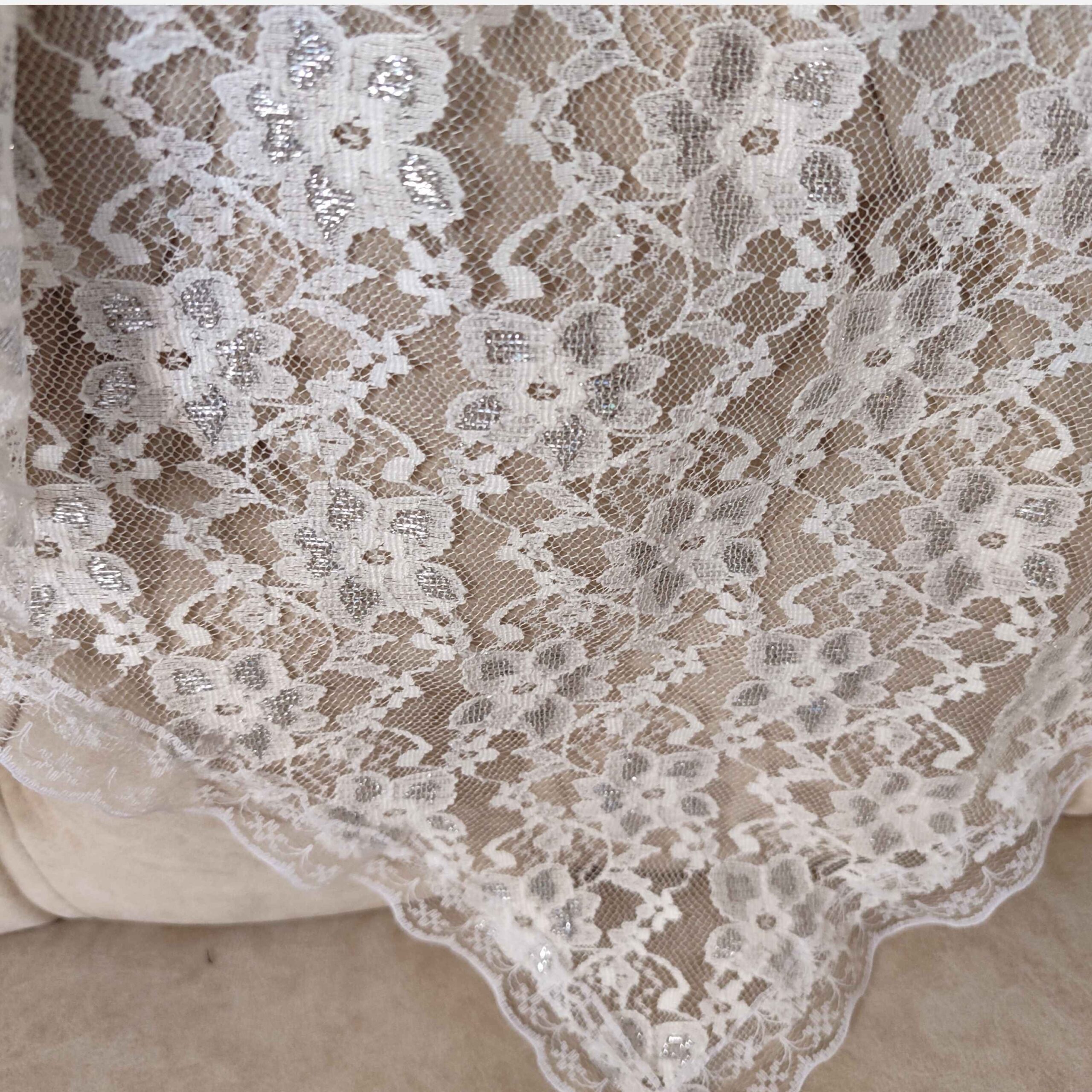 Dantel Mini Scarf – Suitable for Evening Gathering and Special Occasion