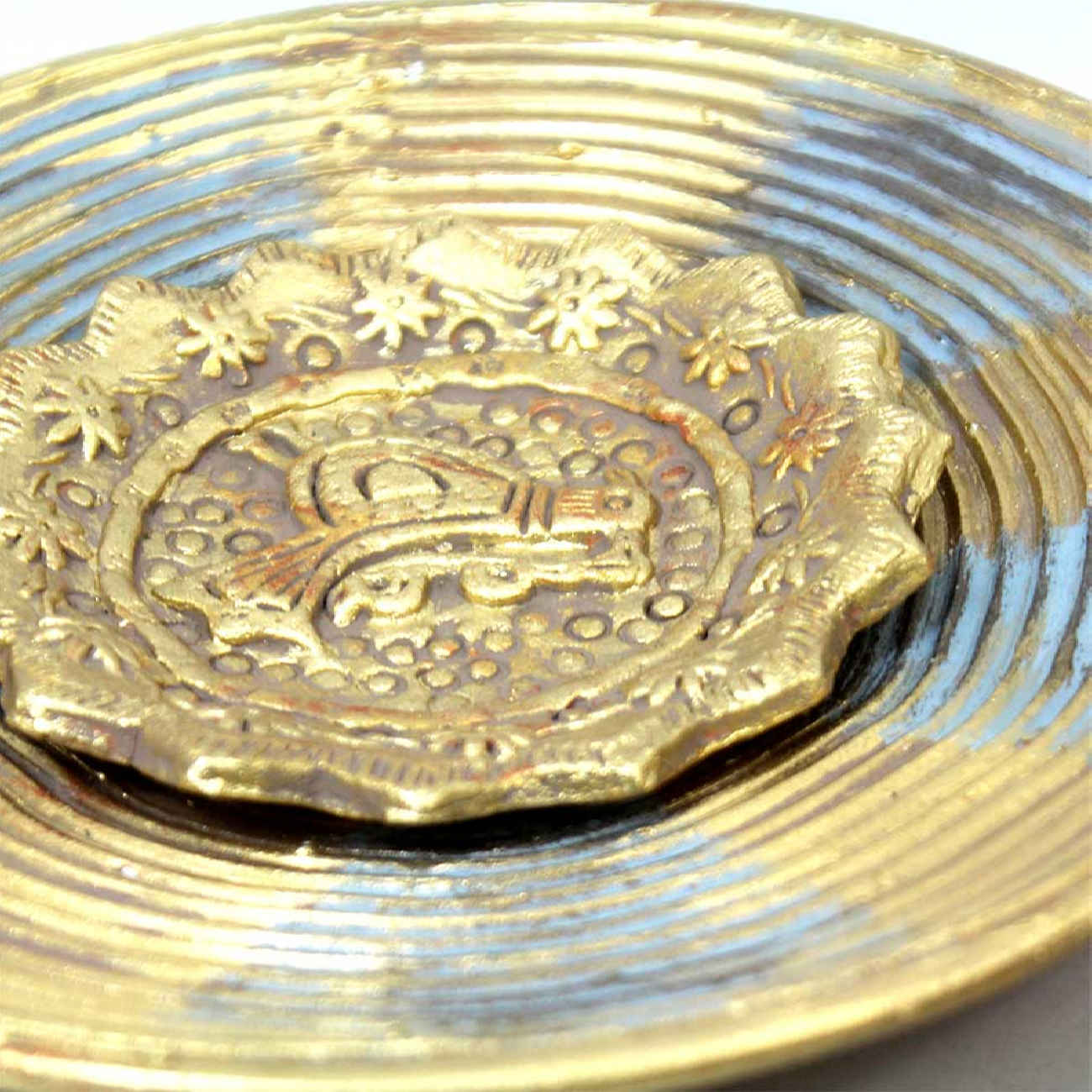 Decorative Pottery Wall Hanging Plate Set with Bird Design (2 Pieces)