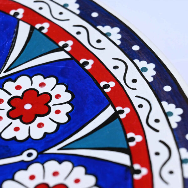 Decorative Pottery Wall Hanging Plate with Traditional Style