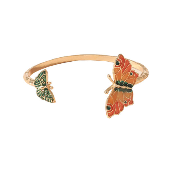 Elegant Cuff Bracelet for Women – Must-Have Jewelry Trends 2025