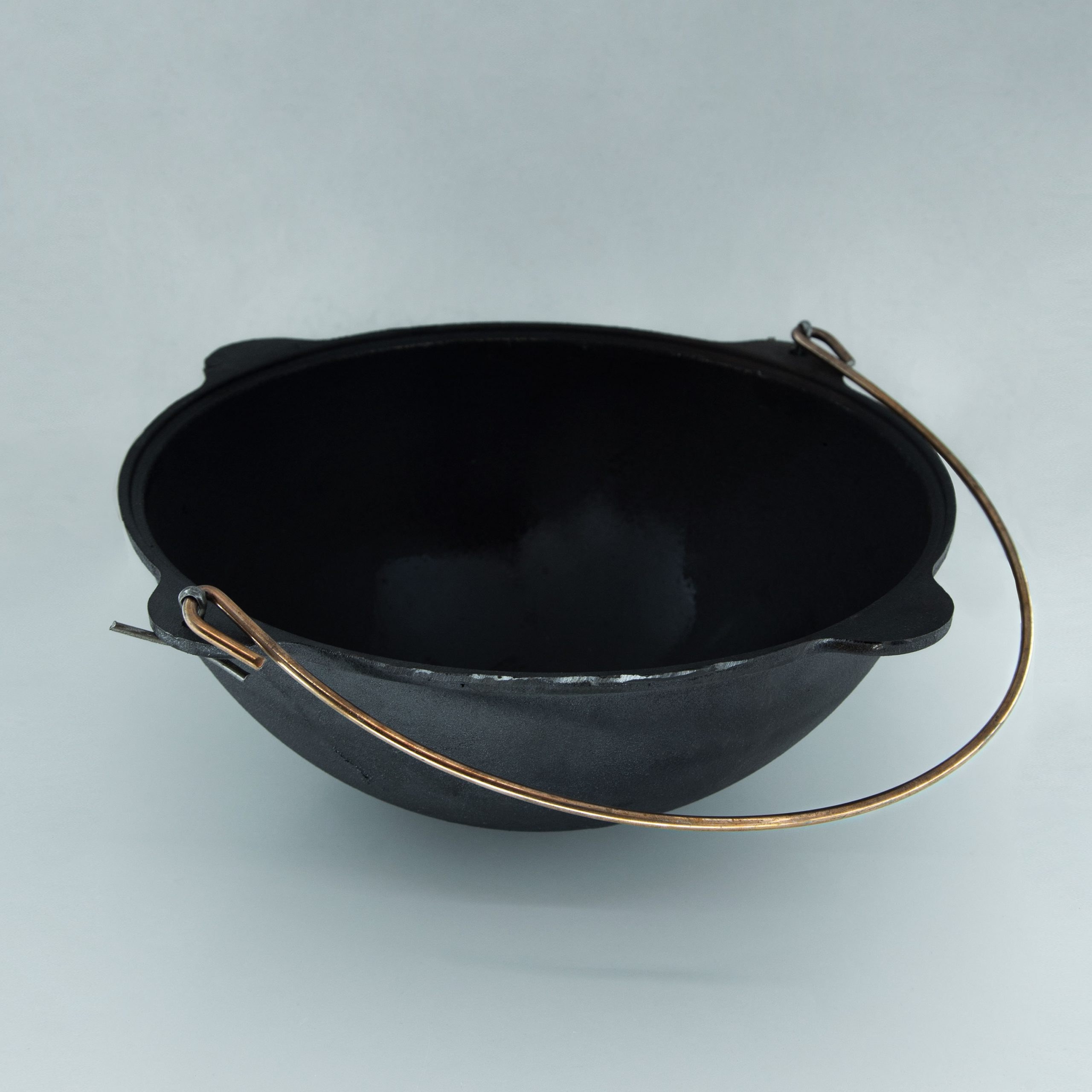 Kazan Pot – Pure Cast Iron Suitable for Outdoor Cooking with Handle, Size 10