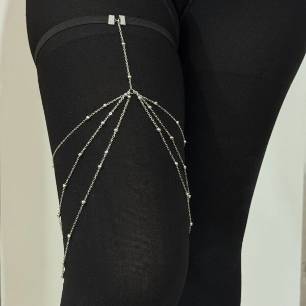 3-Layer Thigh Chain – Beaded Leg Chain with Elastic Fit