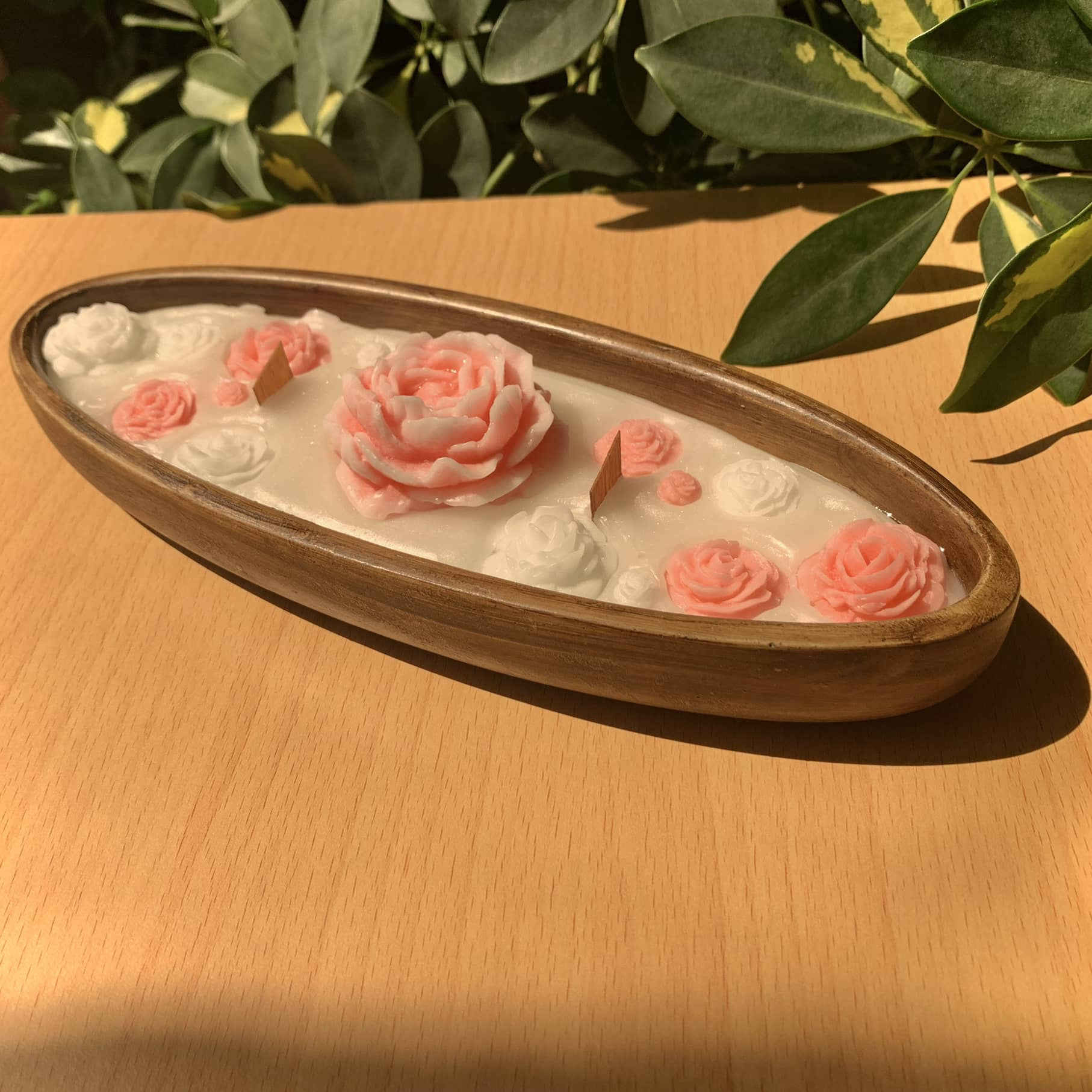 Aromatic Candle in Wood Jar – Perfect for Gifting or Home Decor Flower Design