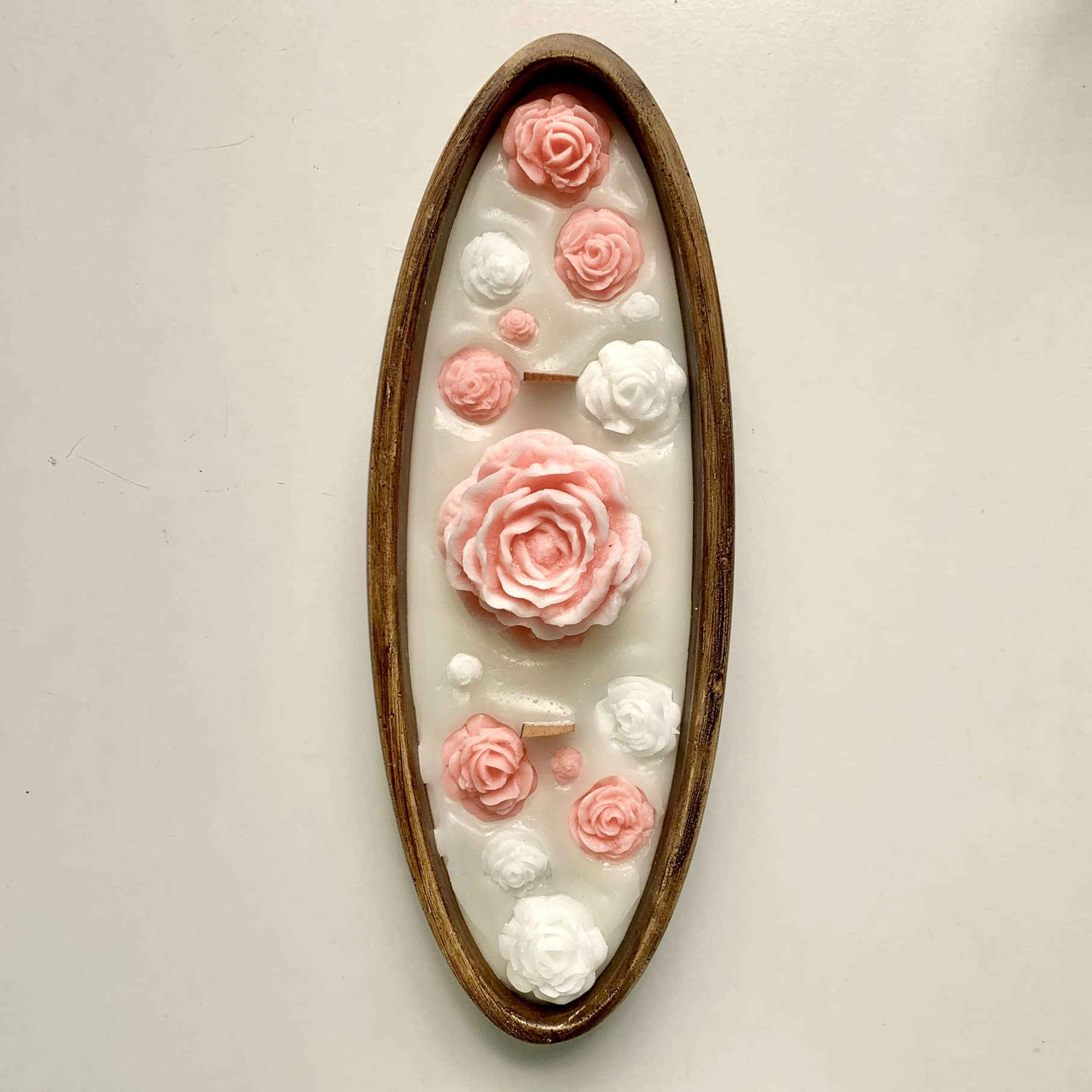 Aromatic Candle in Wood Jar – Perfect for Gifting or Home Decor Flower Design