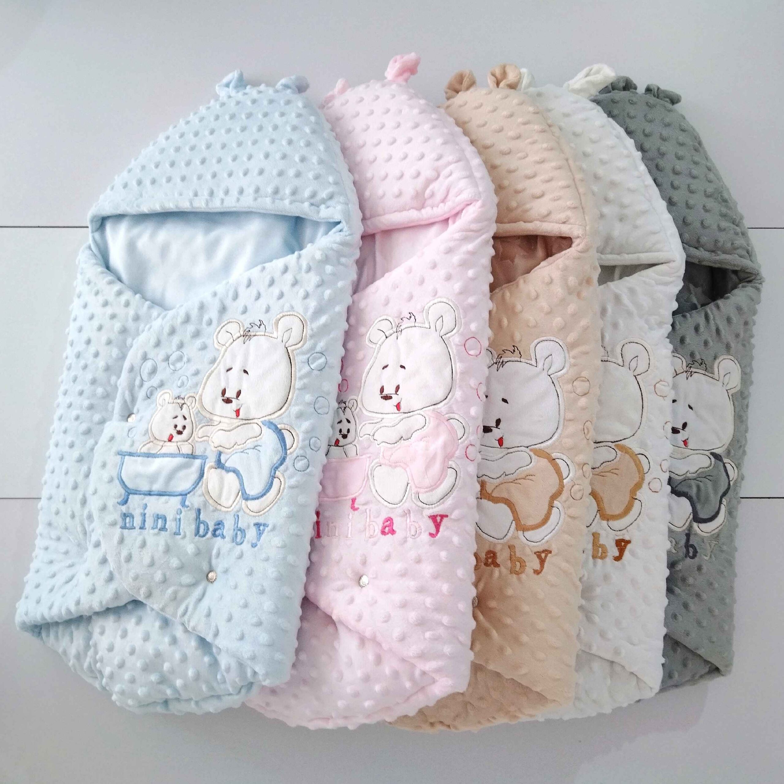 Breathable Baby Swaddle Wrap – to Calm and Comfort Newborns by Simulating the Feeling of the Womb